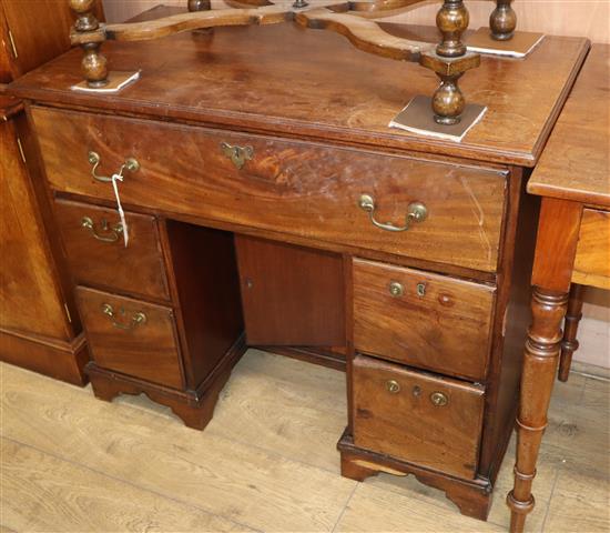 A Georgian mahogany pedestal desk W.95cm